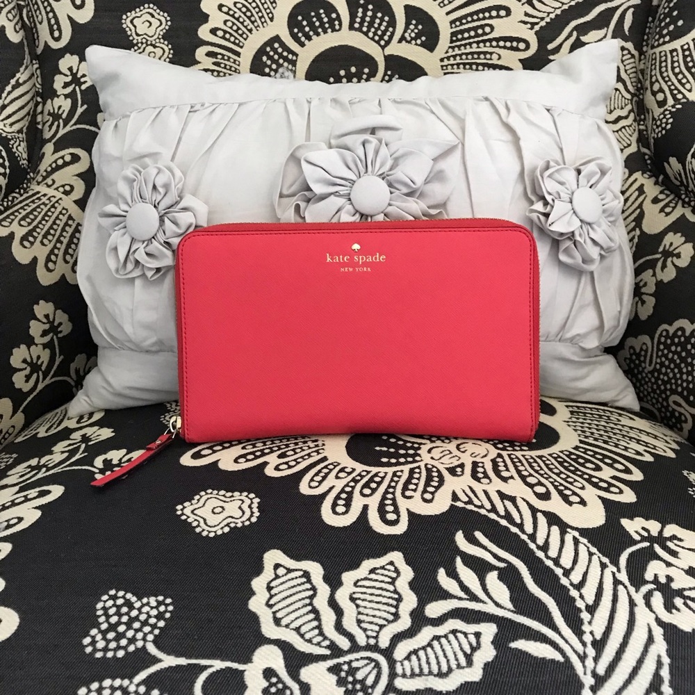Kate Spade Large Travel Wallet